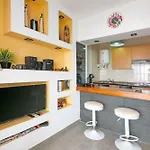 Апартаменти Panelo