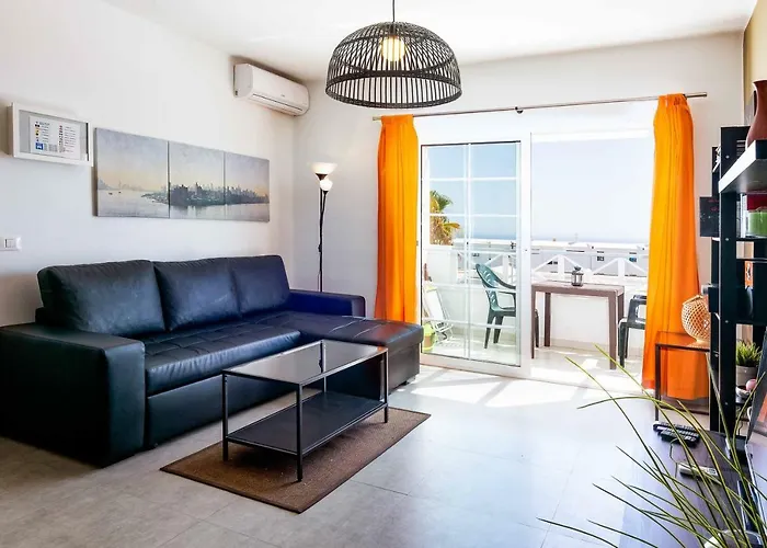 Panelo * بويرتو ذيل كارمين