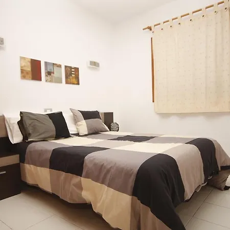 Panelo Apartment *