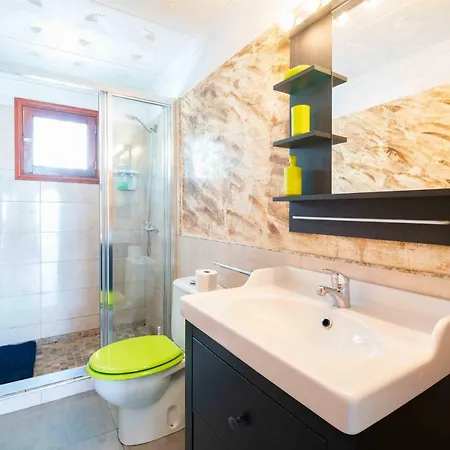 Panelo Apartment *